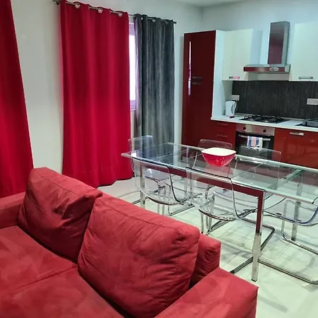 St Julians 2 Bedroom Appartement San Ġiljan